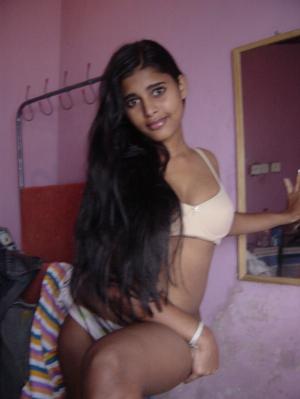 Panadura Couple Scandal Nude_69.jpg Cute Kerala Babe in White Panties and Nude